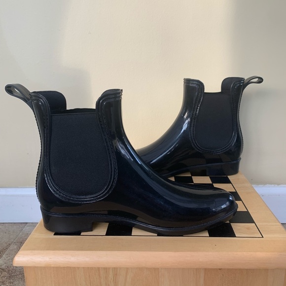 INC International Concepts black rain boots - Picture 1 of 7